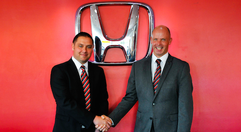 Vertu Honda colleague wins prestigious award after going the extra mile