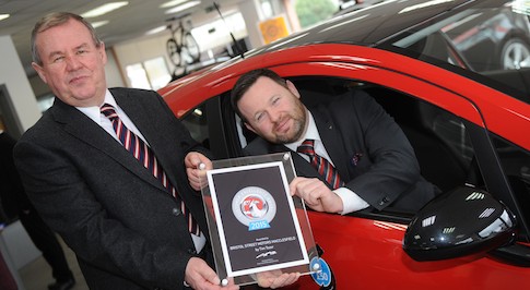 Bristol Street Motors Vauxhall Macclesfield receives national customer service award