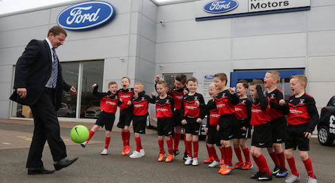 Promising Hamilton footballers receive welcome boost from Macklin Motors
